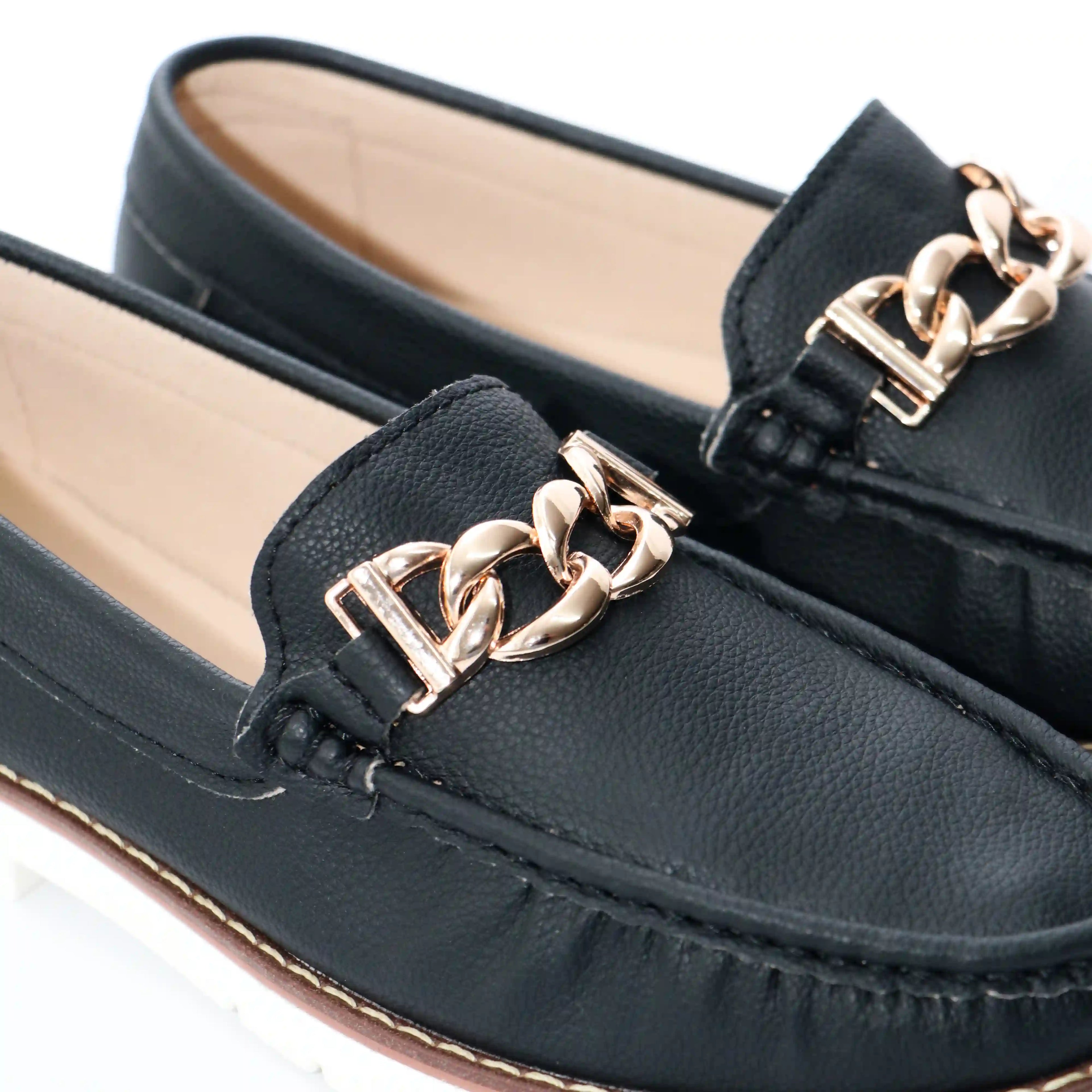 Bolichero con cadena R16™  Luce elegante y cómoda en todo momento