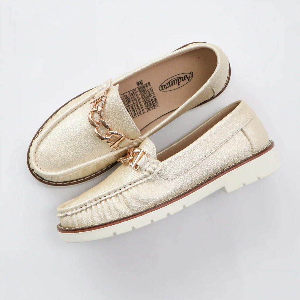 Bolichero con cadena R16™  Luce elegante y cómoda en todo momento