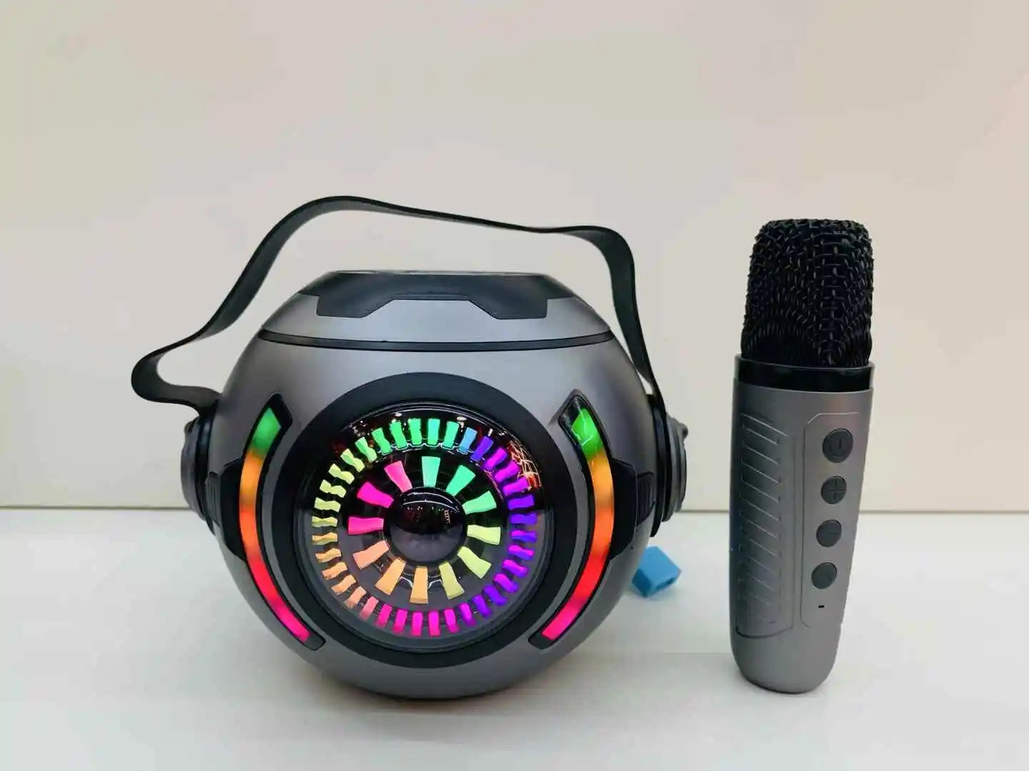 KaraSound™ Tu fiesta en cualquier lugar